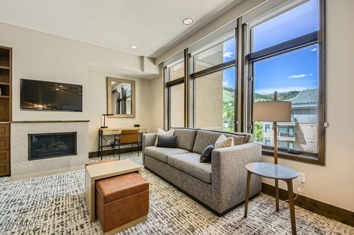 unit-438-126 Riverfront Ln, Avon, CO, 81620-6860 | Card Image