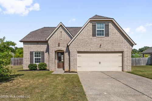 5766 Matthew Dr, Horn Lake, MS, 38637-1039 | Card Image