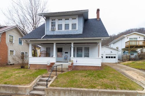 607 Lynn Ave, Weston, WV, 26452-2141 | Card Image