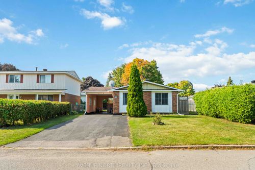 2178 Erinbrook Cres, Ottawa, ON, K1B4J4 | Card Image