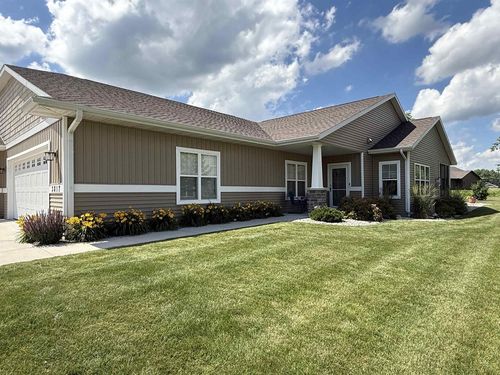 3817 Huntington Ave, Janesville, WI, 53546-4211 | Card Image