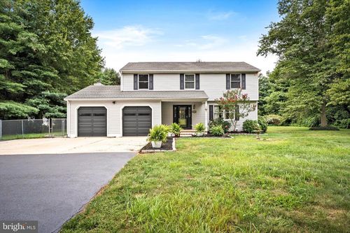 137 Mcguire Access Hwy, Wrightstown, NJ, 08562-2516 | Card Image