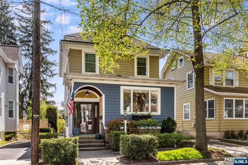 27 Edgewood Road, Bloomfield, NJ, 07003 | Card Image