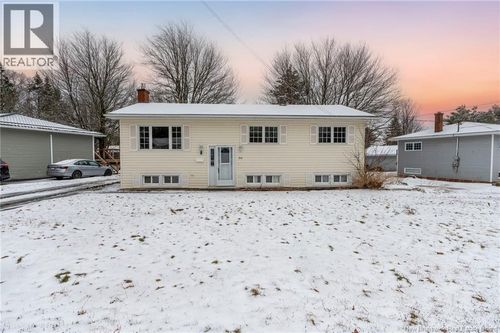 30 Killarney Rd, Riverview, NB, E1B2Z5 | Card Image