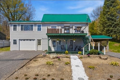 1562 W Lake Rd, Penn Yan, NY, 14527-8808 | Card Image