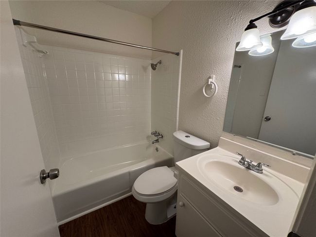 APT-104 - 4904 W Wind Trl, Home with 2 bedrooms, 2 bathrooms and 2 parking in Austin TX | Image 11