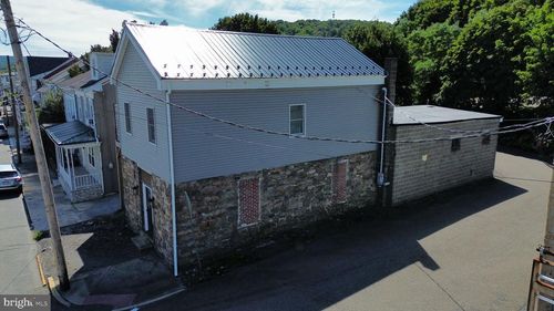 148 N Third, SAINT CLAIR, PA, 17970 | Card Image