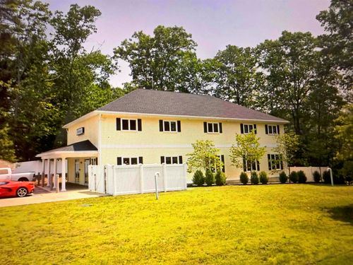 6 Mohawk Dr, Londonderry, NH, 03053-3707 | Card Image