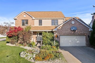 29 Scenic Dr, House other with 3 bedrooms, 4 bathrooms and 2 parking in Kennedy Twp PA | Image 1