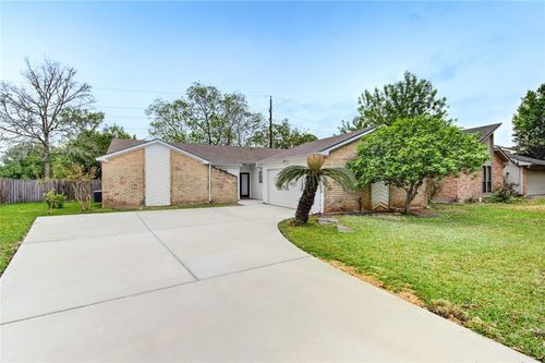 2950 Jenny Dr, Sugar Land, TX, 77479-1613 | Card Image