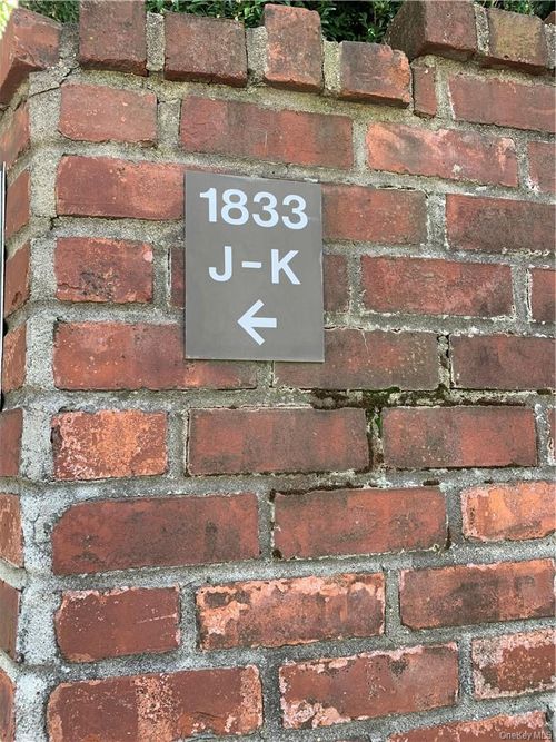 3k-1833 Palmer Avenue, Mamaroneck, NY, 10538 | Card Image