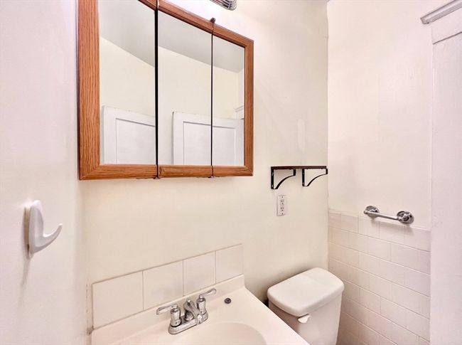 APT-6 - 26 Chiswick Rd, Condo with 1 bedrooms, 1 bathrooms and null parking in Boston MA | Image 13