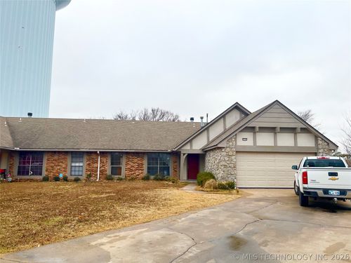 7330 S Canton Ave, Tulsa, OK, 74136-7001 | Card Image