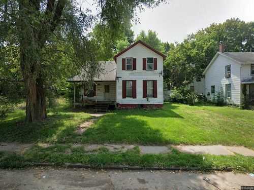 711 E Iroquois Street, Freeport, IL, 61032 | Card Image