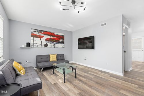 apt-107-1002 Willow Dr, Chapel Hill, NC, 27514-2944 | Card Image