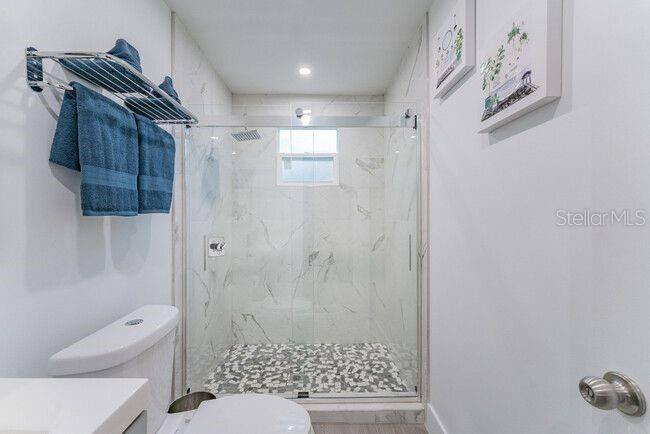 Mother In Law Suite Standard Bathroom | Image 50
