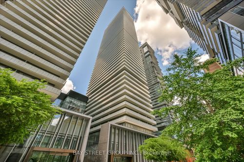 lph4706-50 Charles St E, Toronto, ON, M4Y0C3 | Card Image