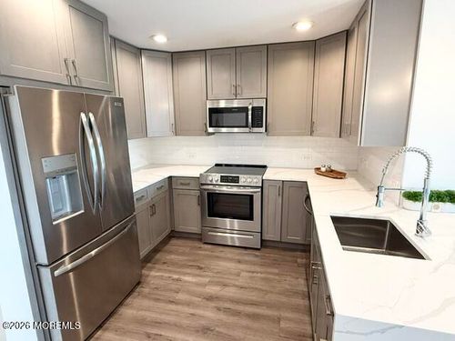 1620-1 Carriage City Plz, RAHWAY, NJ, 07065-5181 | Card Image