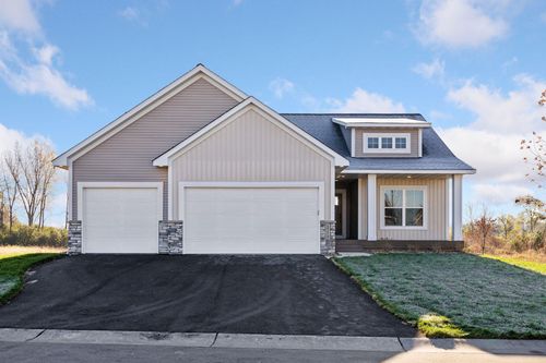 1772 Spruce St, Farmington, MN, 55024-1817 | Card Image