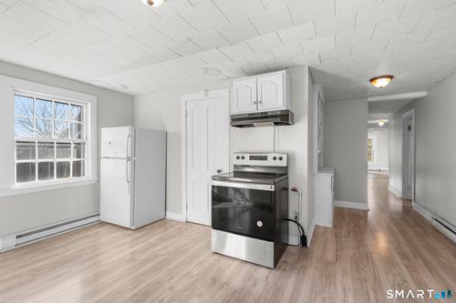 3rd-flr-79 Maple Street, New Haven, CT, 06511 | Card Image