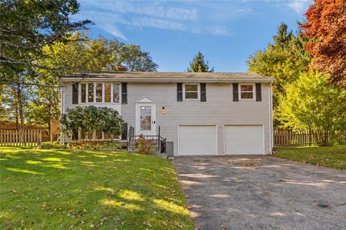 45 Wilkey Ave, Portsmouth, RI, 02871-1120 | Card Image