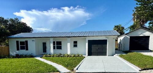 2324 Ne Pine Ridge St, Jensen Beach, FL, 34957-5735 | Card Image