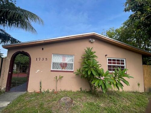 1735 Sw 44th Ter, Fort Lauderdale, FL, 33317-5784 | Card Image
