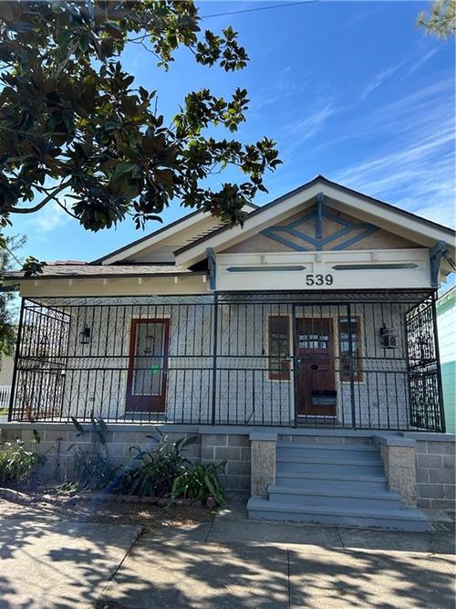 539 Olivier St, New Orleans, LA, 70114-1044 | Card Image