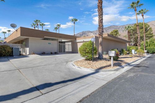 469 E Mariposa Dr, Palm Springs, CA, 92264-9307 | Card Image