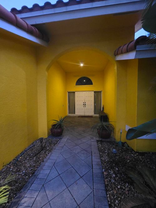 4977 Nw 97th Dr, Coral Springs, FL, 33076-2457 | Card Image