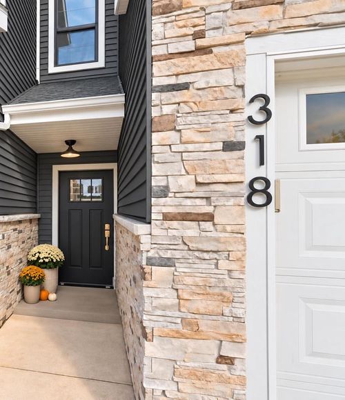 318 Maple Street, PARDEEVILLE, WI, 53954 | Card Image