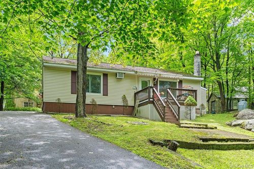397 Mine Rd, Monroe, NY, 10950-4727 | Card Image