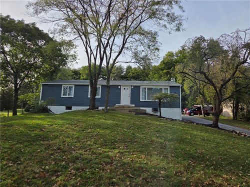 1117 Grosstown Rd, Pottstown, PA, 19464-6127 | Card Image