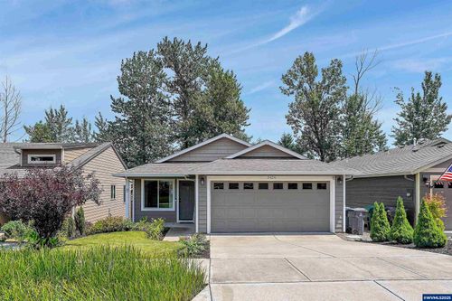 3426 Edward Dr Se, Salem, OR, 97302-2621 | Card Image