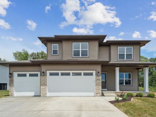 4648 Preston Ln, Iowa City, IA, 52246-2805 | Card Image