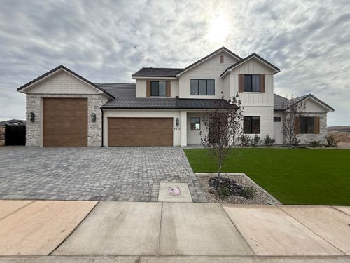 2221 S Carabiner Way, St George, UT, 84770 | Card Image
