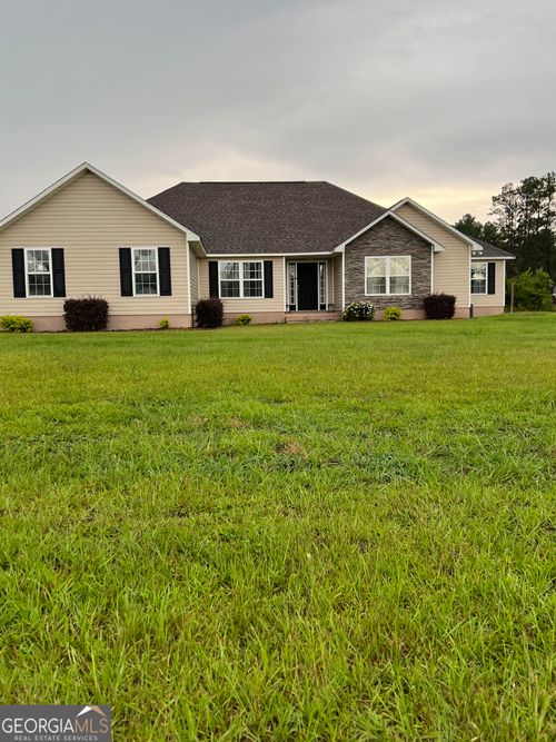 56 Glenridge Dr, Douglas, GA, 31535-6165 | Card Image