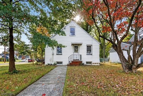 400 Douglas Rd, Roselle, NJ, 07203-2962 | Card Image