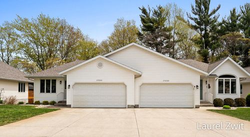 17020 Grandview Dr, Spring Lake, MI, 49456-9181 | Card Image
