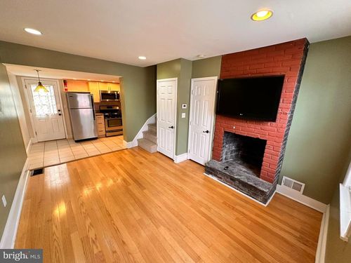 2710 South St, PHILADELPHIA, PA, 19146-2305 | Card Image