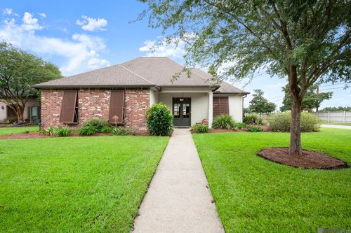 40019 Pintail Ct, Gonzales, LA, 70737-8541 | Card Image