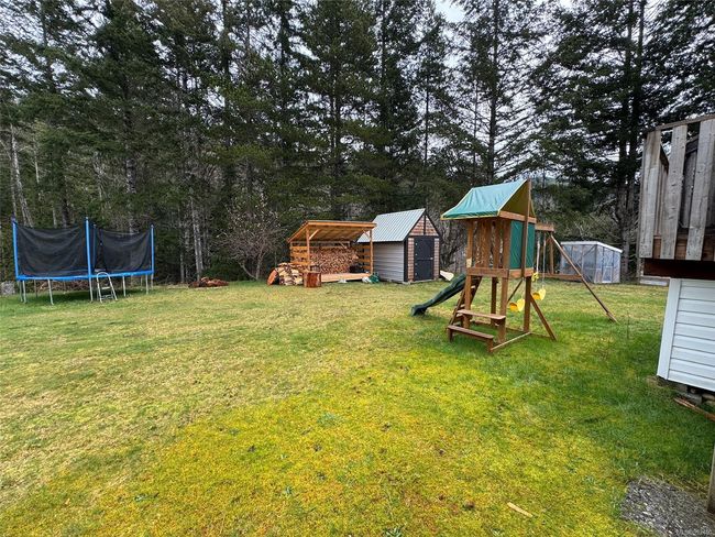 603 Hummingbird Lane, House other with 3 bedrooms, 2 bathrooms and 4 parking in Gold River BC | Image 36