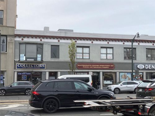 1-393 Sunrise Hwy, Lynbrook, NY, 11563-3059 | Card Image