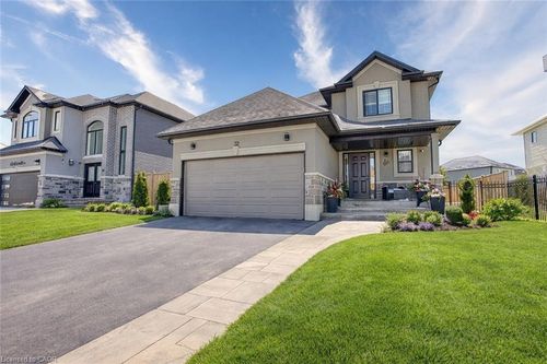 32 Hudson Dr, Cayuga, ON, N0A1E0 | Card Image