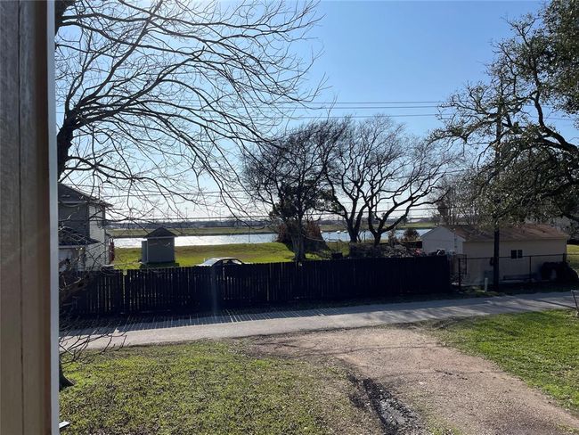 301 1/2 N Ave A- Upstairs Unit | Image 25