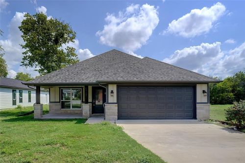 4719 Mccart Avenue, Fort Worth, TX, 76115 | Card Image