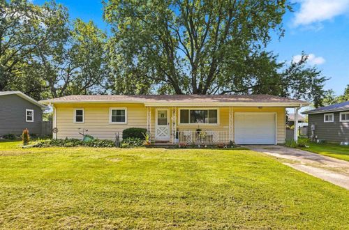 1015 Greenfield Ave., Waverly, IA, 50677 | Card Image