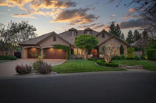 3350 E Via Montiano Avenue, Clovis, CA, 93619 | Card Image