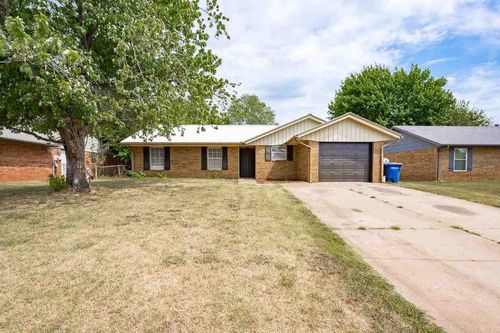 916 E Knapp Ave, Stillwater, OK, 74075-5905 | Card Image