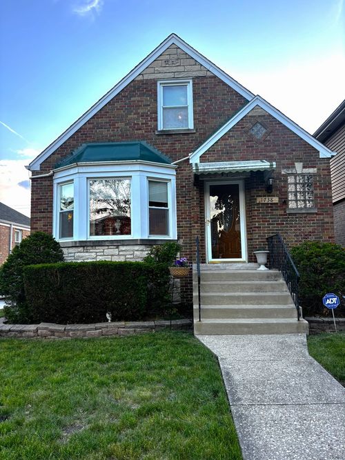 1738 N 75th Ave, Elmwood Park, IL, 60707-4127 | Card Image